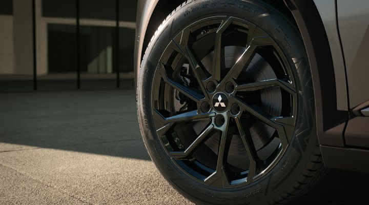 Nové Mitsubishi Eclipse Cross BEV: Disky z lehkých slitin 19